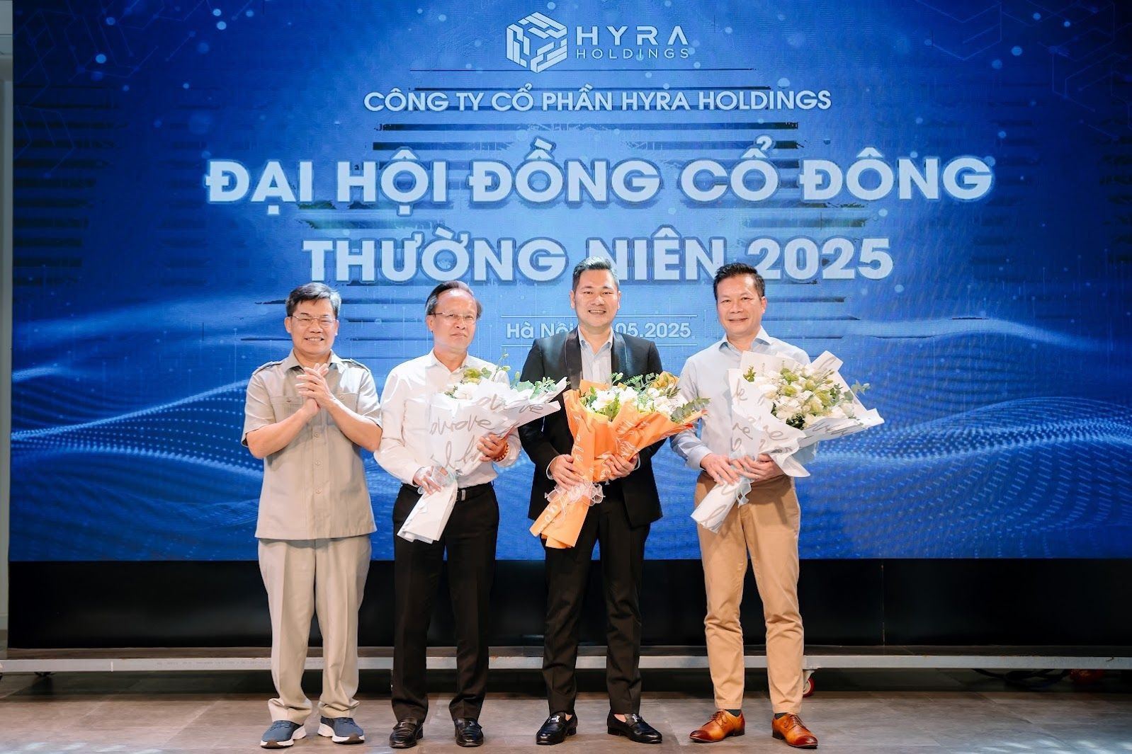 Shark Hưng với vai trò là Thành viên HĐQT độc lập nhiệm kỳ 2021–2026 của Hyra Holdings